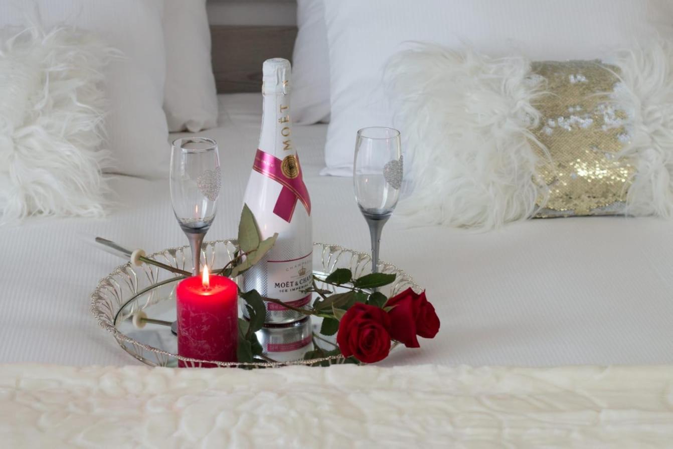 Aparthotel "Queen Zina" Vlasic Bagian luar foto